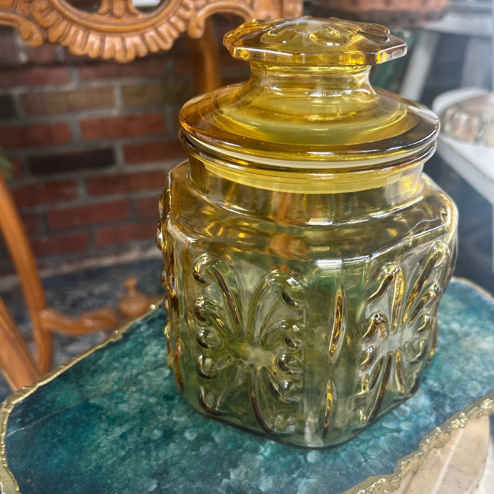Vintage L.E. Smith IMPERIAL ATTERBURY SCROLL CANISTER Amber Glass Canister